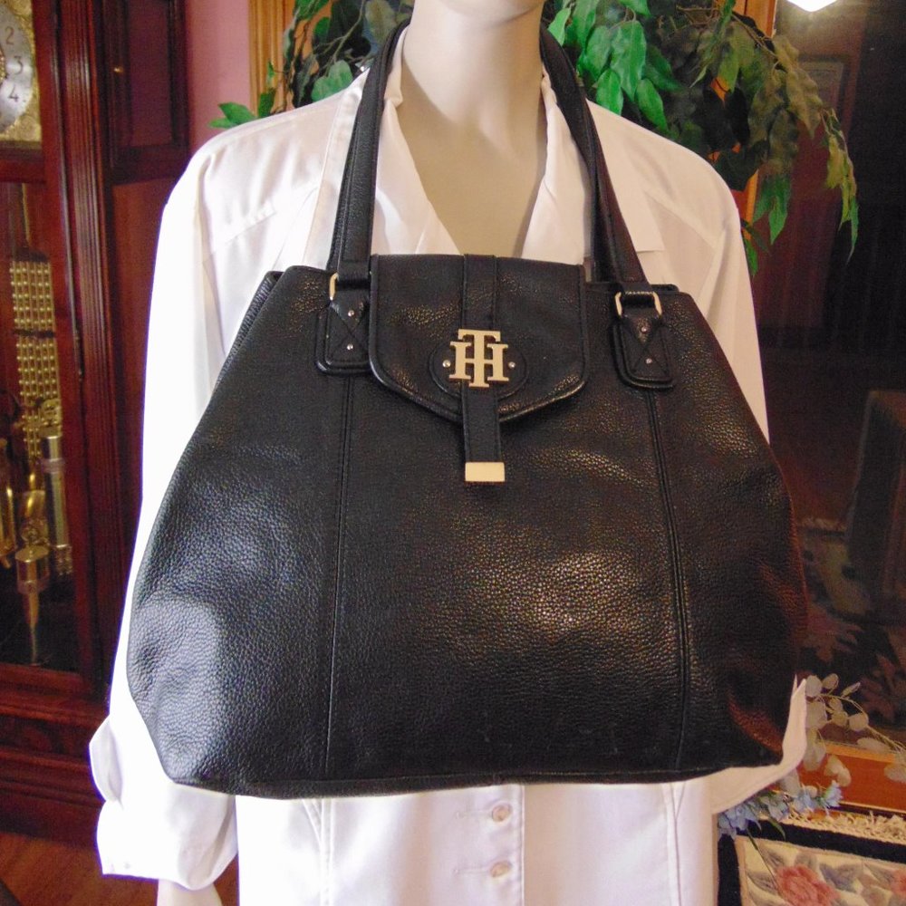 Tommy Hilfiger Black Leather Shoulder Bag